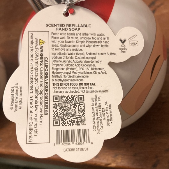 NWT-Set of 2- Peppermint Swirl Scented-Santa 🎅🏻 Hand Soap Dispensers 16.9/bottle - Picture 8 of 16